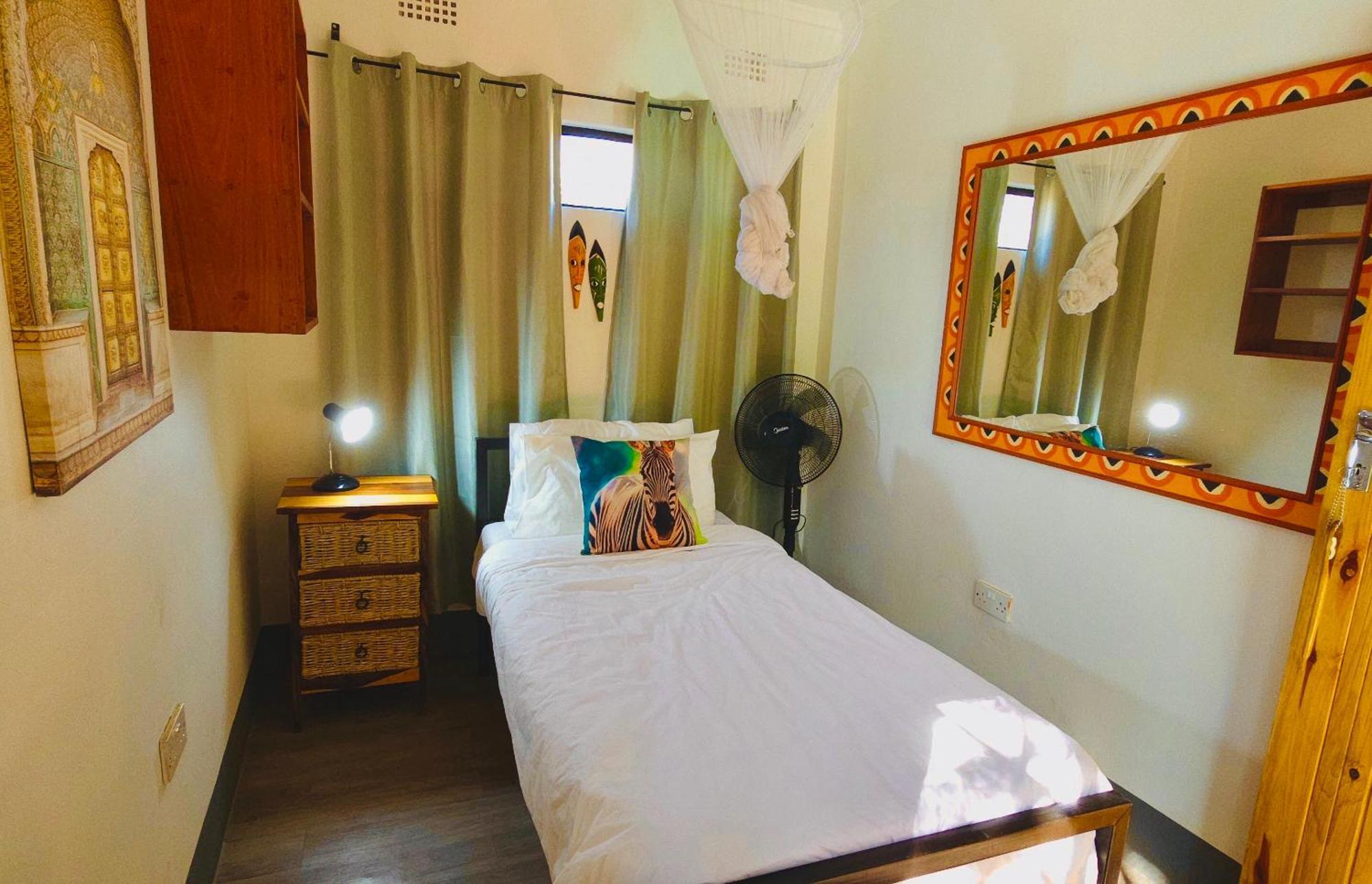ליבינגסטון Victoria Falls Backpackers Zambia מראה חיצוני תמונה